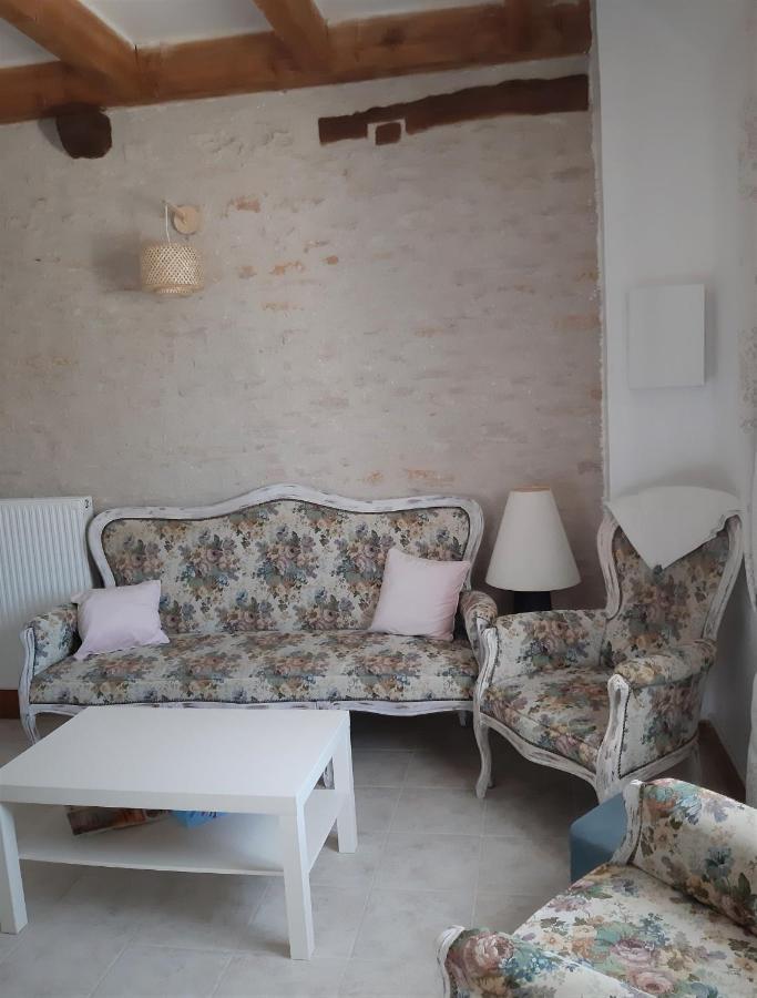 La Chouette Burgonde Hotell Villy-le-Moutier Eksteriør bilde