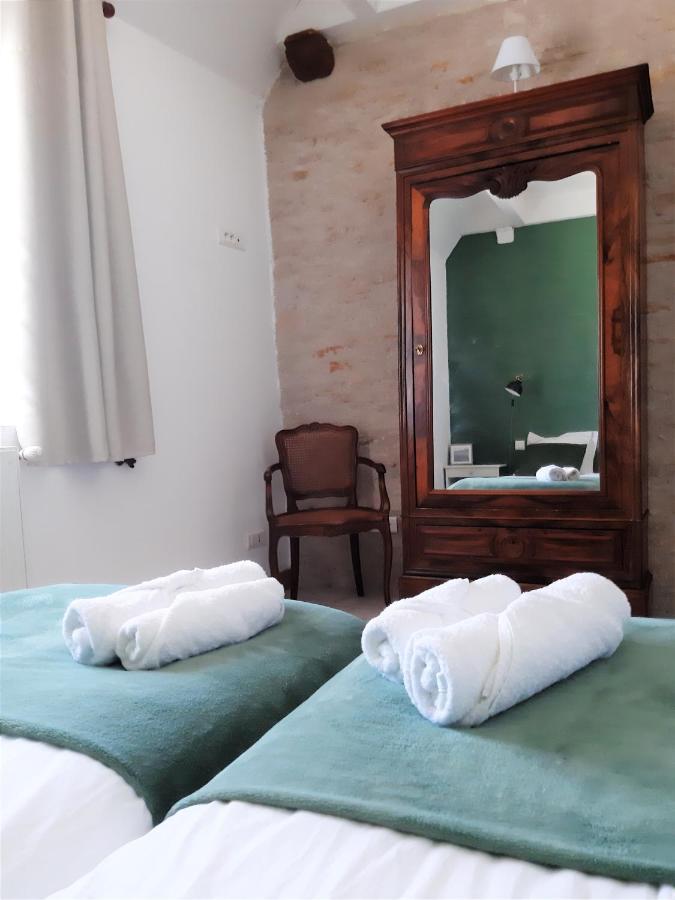La Chouette Burgonde Hotell Villy-le-Moutier Eksteriør bilde
